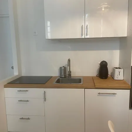 Renove Bourse Apartment